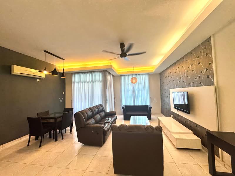 Kondominium untuk Disewa di The Brezza - Vincent Tan - Living Room - PropertyGuru.com.my