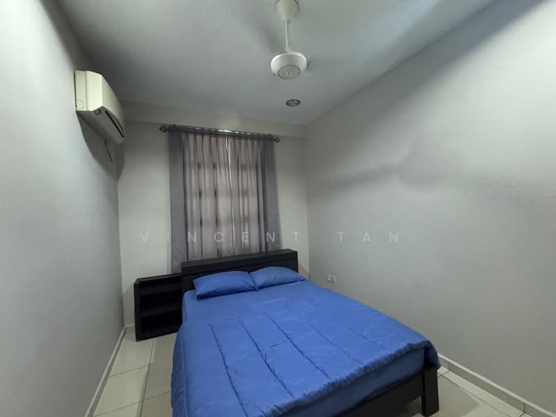 Kondominium untuk Disewa di The Brezza - Vincent Tan - Bedroom - PropertyGuru.com.my