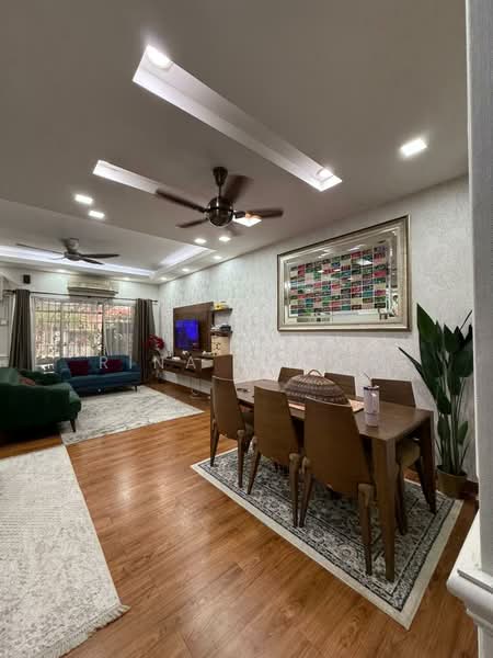2.5-storey Terraced House for Sale in Puchong (Selangor) - Rina Ahmad - Living Room - PropertyGuru.com.my