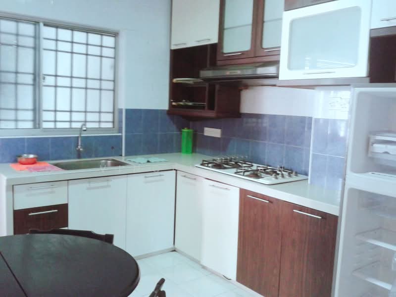 Pangsapuri untuk Disewa di Taman Pekaka Block 31 - Vincent Tan - Kitchen - PropertyGuru.com.my