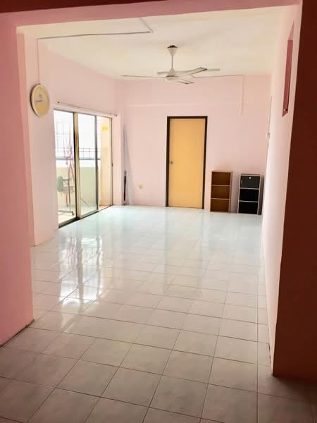 Pangsapuri untuk Dijual di Sri Impian Apartment - Smith Goh - Living Room - PropertyGuru.com.my