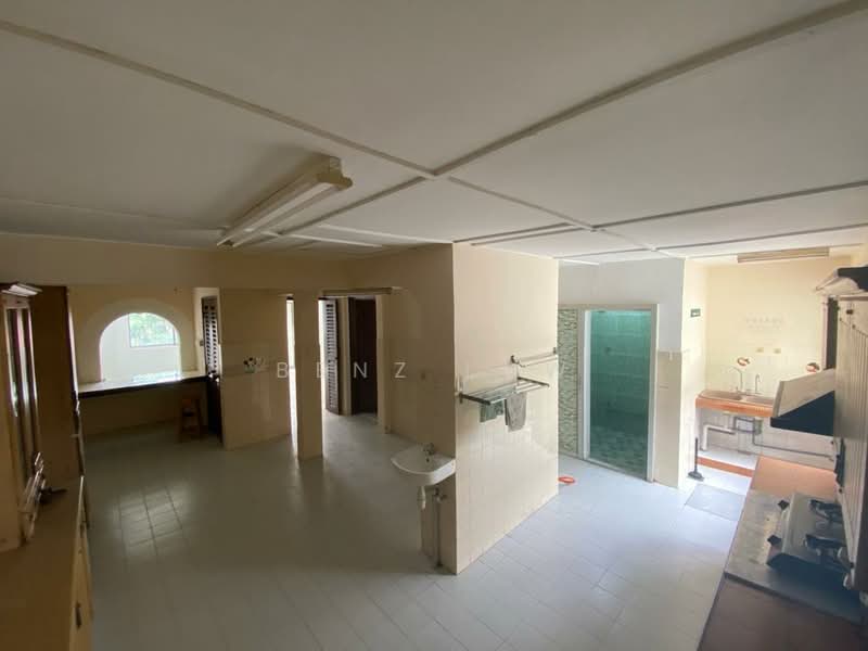 2.5-storey Terraced House for Sale in Pantai (Kuala Lumpur) - Benz Low - Kitchen - PropertyGuru.com.my