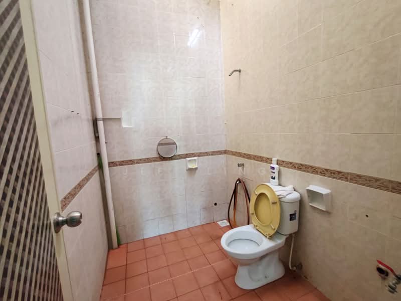 Rumah Teres 1 Tingkat untuk Disewa di Johor Bahru (Johor) - Jeff Ling - Bathroom - PropertyGuru.com.my