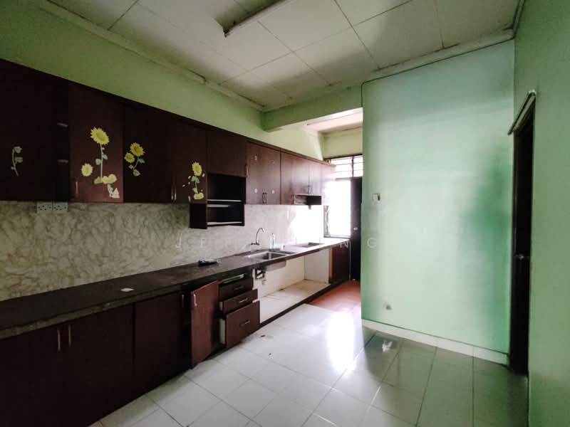Rumah Teres 1 Tingkat untuk Disewa di Johor Bahru (Johor) - Jeff Ling - Kitchen - PropertyGuru.com.my