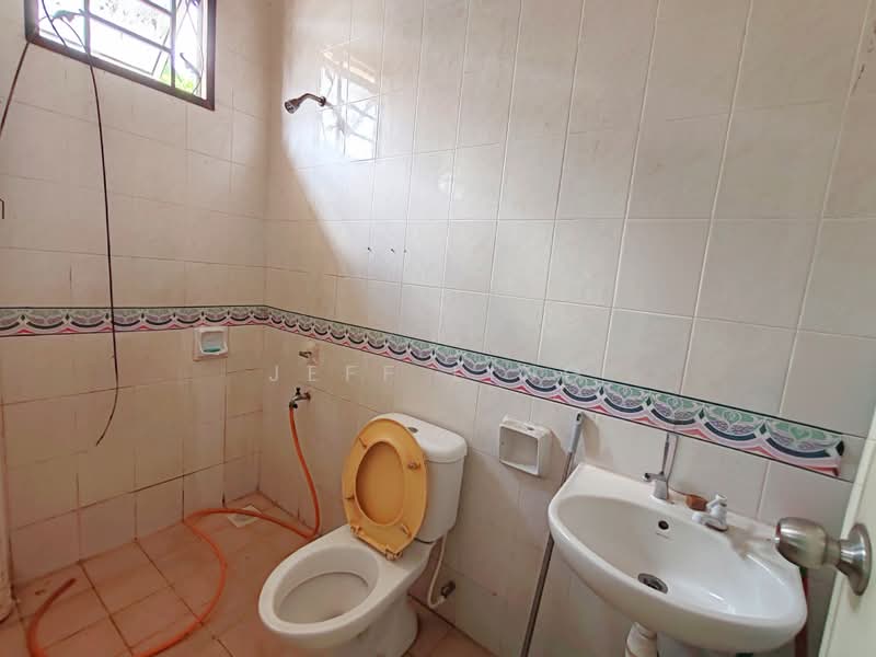 Rumah Teres 1 Tingkat untuk Disewa di Johor Bahru (Johor) - Jeff Ling - Bathroom - PropertyGuru.com.my