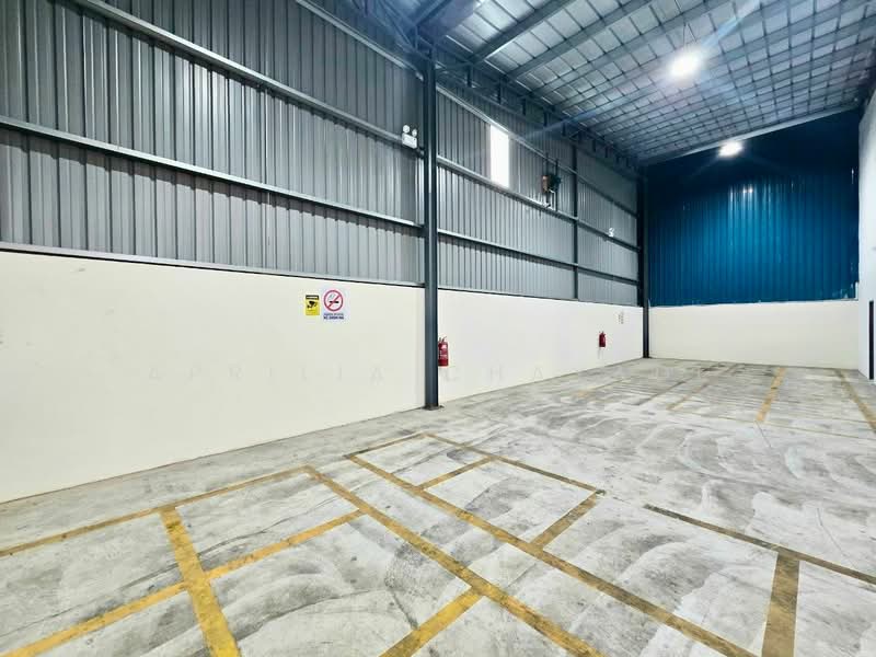 Warehouse for Rent in Plentong (Johor) - APRILIA CHAYADI - Interior - PropertyGuru.com.my