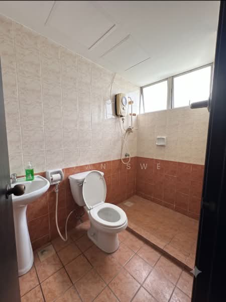 Condominium for Sale at Prima Duta - Ryan Swe - Bathroom - PropertyGuru.com.my