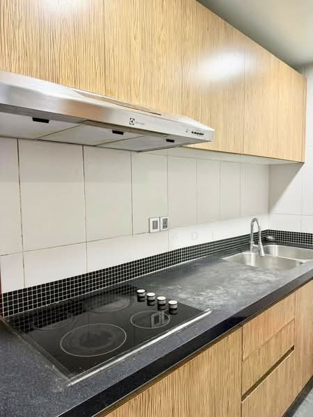 Apartment for Rent at Impiana - APRILIA CHAYADI - Kitchen - PropertyGuru.com.my