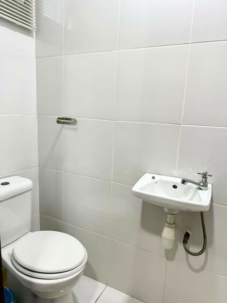Apartment for Rent at Impiana - APRILIA CHAYADI - Bathroom - PropertyGuru.com.my