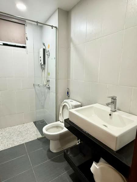 Apartment for Rent at Impiana - APRILIA CHAYADI - Bathroom - PropertyGuru.com.my