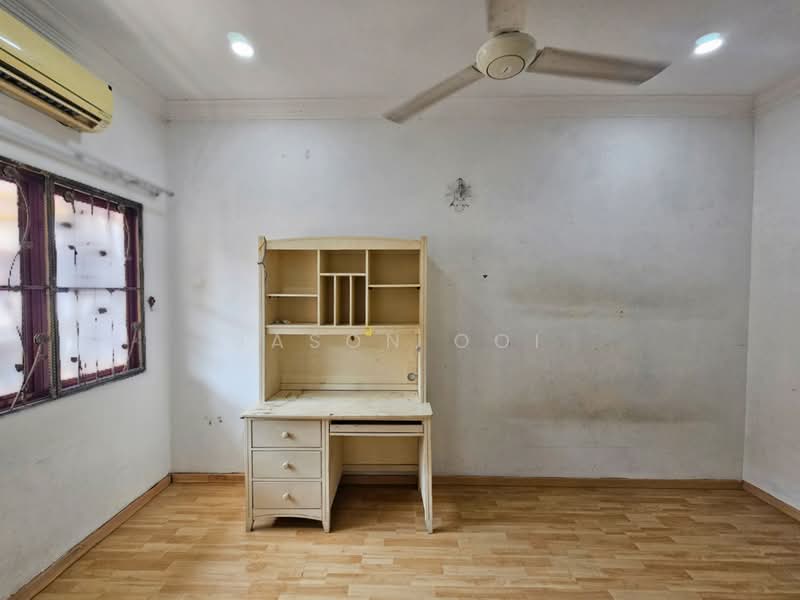 Rumah Teres 2 Tingkat untuk Dijual di Putra Permai (Subang Jaya) - Jason Ooi - Study - PropertyGuru.com.my