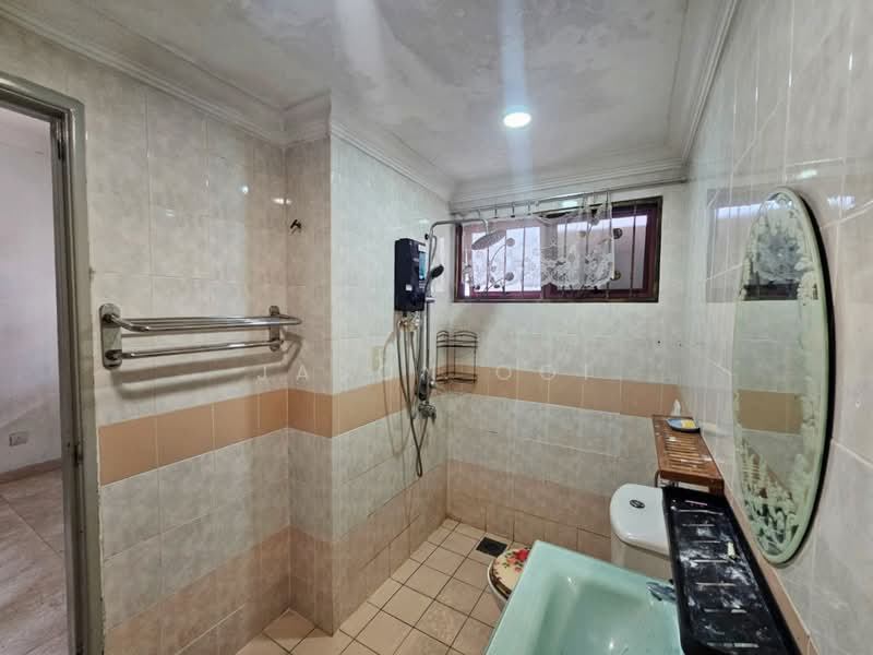 Rumah Teres 2 Tingkat untuk Dijual di Putra Permai (Subang Jaya) - Jason Ooi - Bathroom - PropertyGuru.com.my