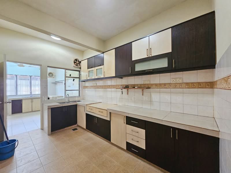 Rumah Teres 2 Tingkat untuk Disewa di Putra Heights (Subang Jaya) - Nobeille Chung - Kitchen - PropertyGuru.com.my