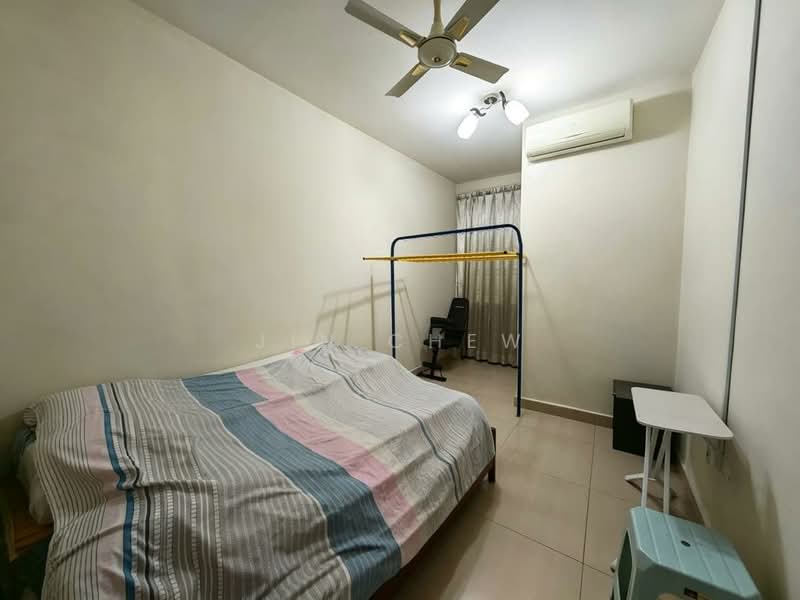 2-storey Terraced House for Sale in Taman Bestari Indah (Ulu Tiram) - Jin Chew - Bedroom - PropertyGuru.com.my
