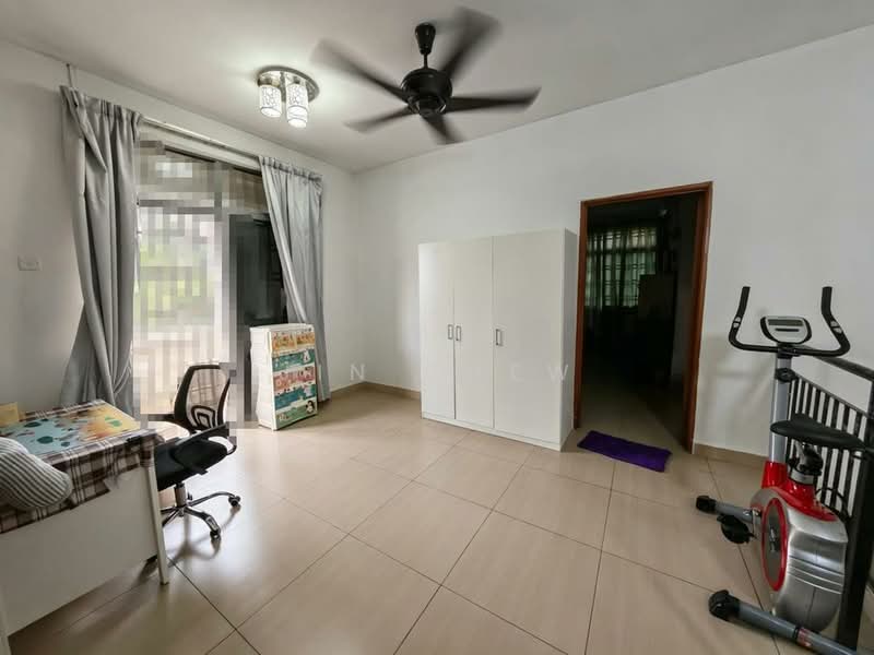2-storey Terraced House for Sale in Taman Bestari Indah (Ulu Tiram) - Jin Chew - Bedroom - PropertyGuru.com.my