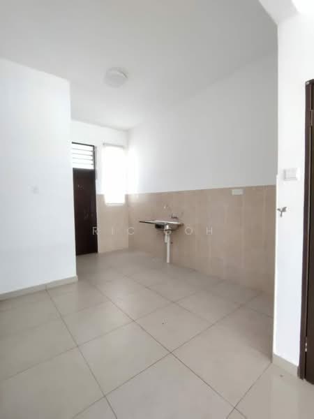 2-storey Terraced House for Sale in Parit Puntar (Perak) - Ric Goh - Kitchen - PropertyGuru.com.my