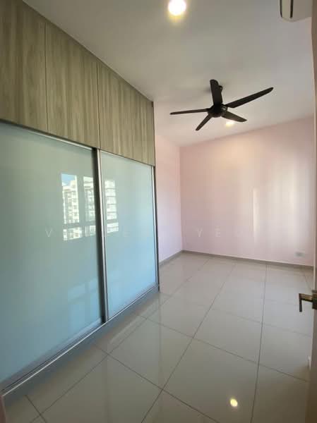 Condominium for Sale at Iris Residence - Vincent Yeoh - Bedroom - PropertyGuru.com.my
