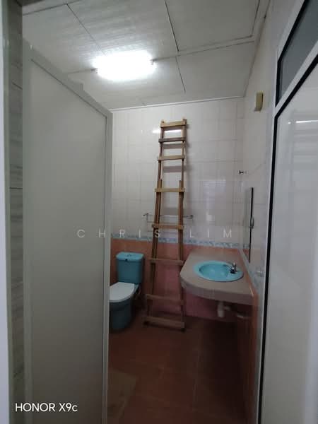 2-storey Terraced House for Sale in Taman Mutiara Barat (Cheras) - Chris Lim - Bathroom - PropertyGuru.com.my