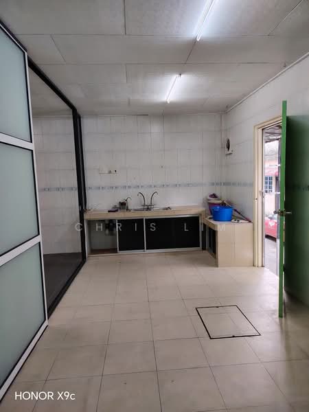 2-storey Terraced House for Sale in Taman Mutiara Barat (Cheras) - Chris Lim - Kitchen - PropertyGuru.com.my