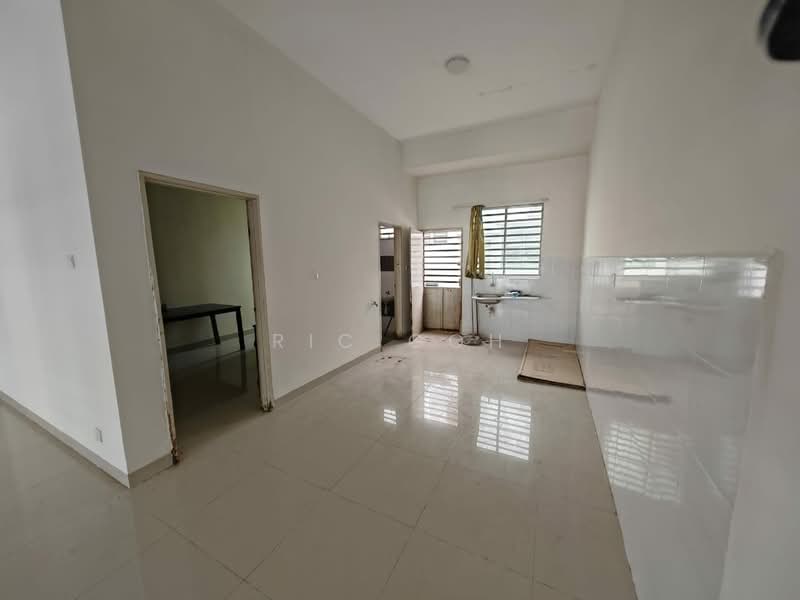 Rumah Teres 3 Tingkat untuk Dijual di Taman Lembah Indah (Simpang Ampat) - Ric Goh - Kitchen - PropertyGuru.com.my