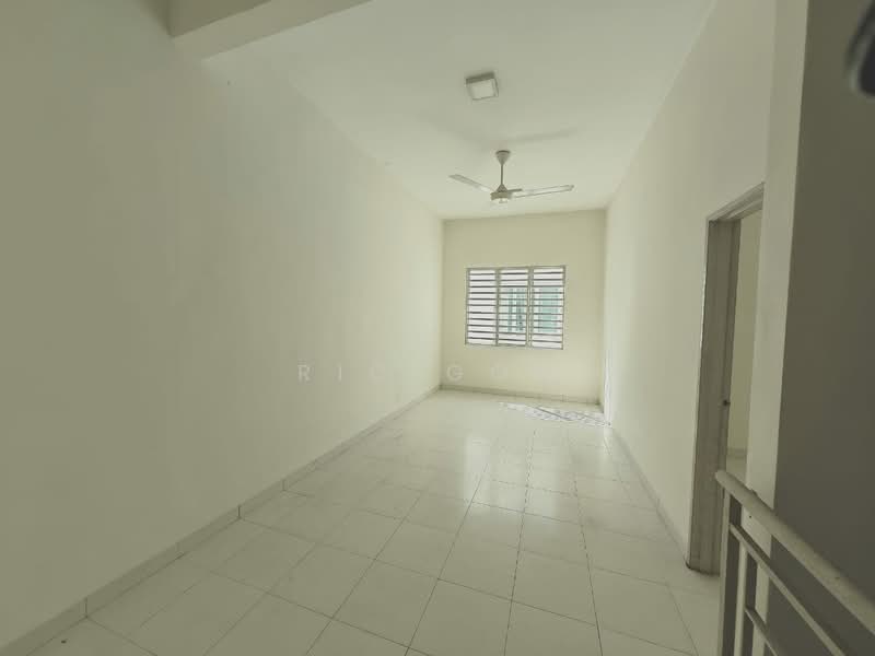 Rumah Teres 3 Tingkat untuk Dijual di Taman Lembah Indah (Simpang Ampat) - Ric Goh - Interior - PropertyGuru.com.my