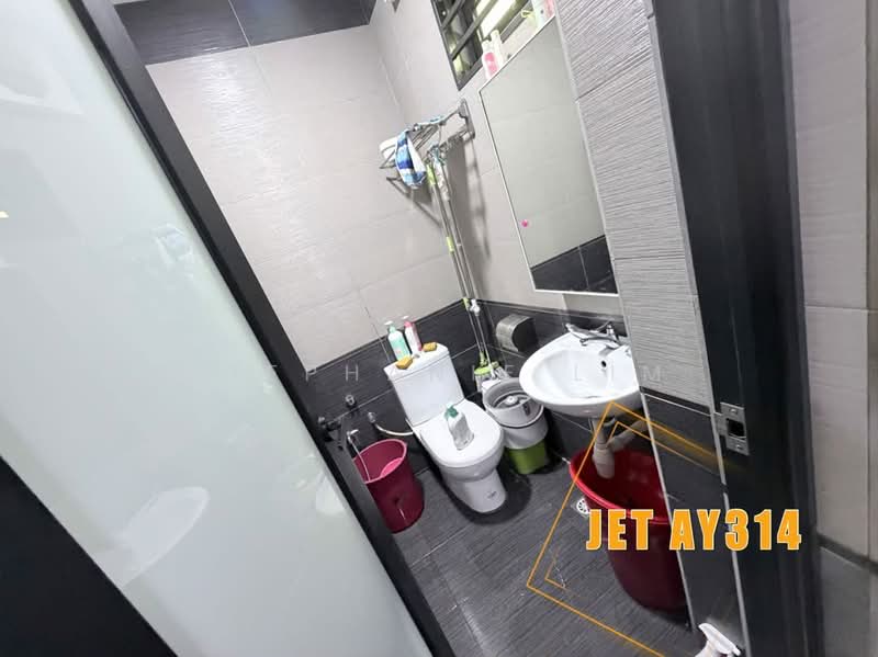 2-storey Terraced House for Sale in Taman Sungai Kapar Indah (Kapar) - Stephanie Lim - Bathroom - PropertyGuru.com.my