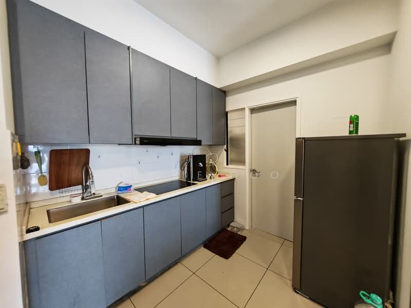 Servis Apartment untuk Dijual di Akasa - Camie Hoo - Kitchen - PropertyGuru.com.my