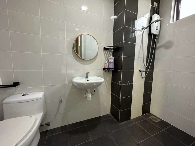 Service Residence for Rent at Silk Sky - Lincoln Tan - Bathroom - PropertyGuru.com.my