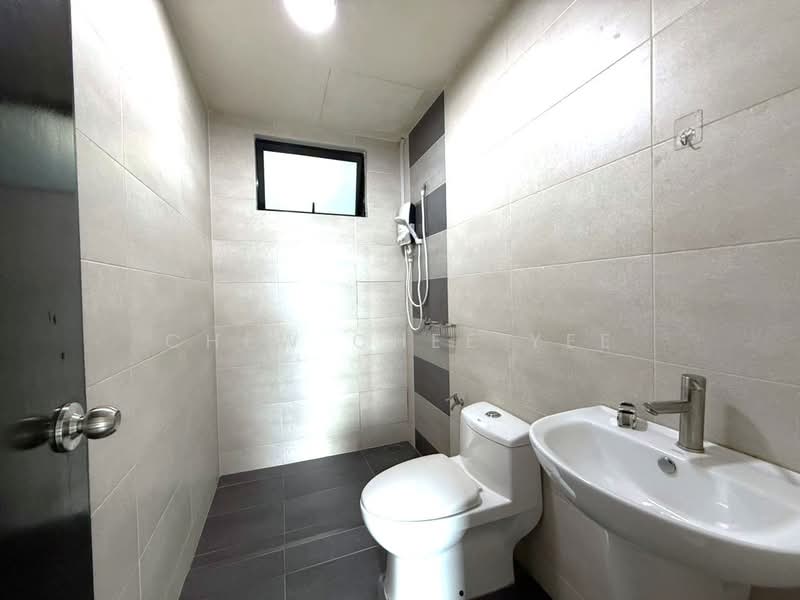 Service Residence for Sale at Molek Regency - Chew Chee Yee - PropertyGuru.com.my