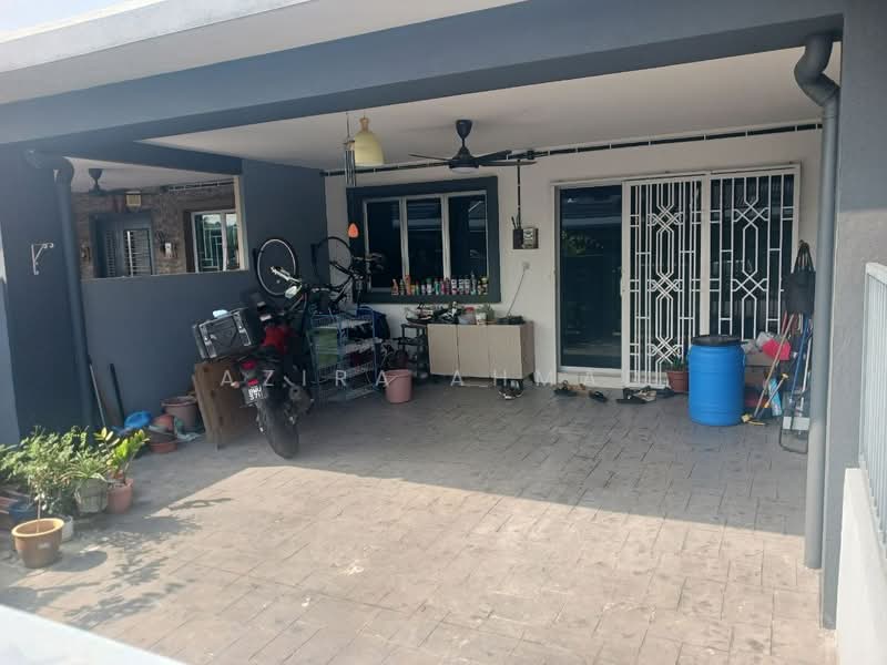 1-storey Terraced House for Sale in Taman Warisan Hijauan (Sepang) - Azira Ahmad - Exterior - PropertyGuru.com.my