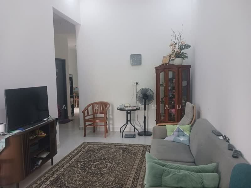 1-storey Terraced House for Sale in Taman Warisan Hijauan (Sepang) - Azira Ahmad - Living Room - PropertyGuru.com.my