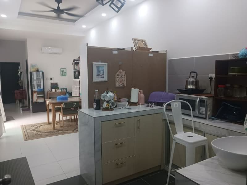 1-storey Terraced House for Sale in Taman Warisan Hijauan (Sepang) - Azira Ahmad - Kitchen - PropertyGuru.com.my