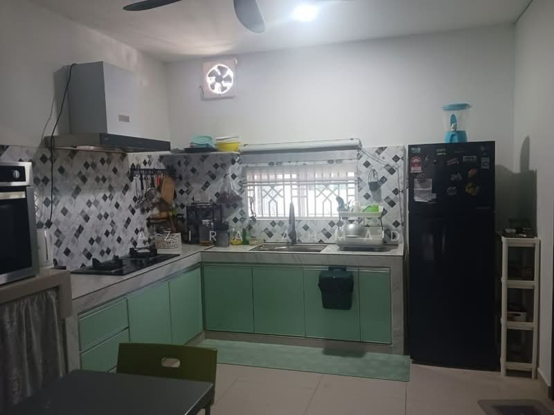 1-storey Terraced House for Sale in Taman Warisan Hijauan (Sepang) - Azira Ahmad - Kitchen - PropertyGuru.com.my