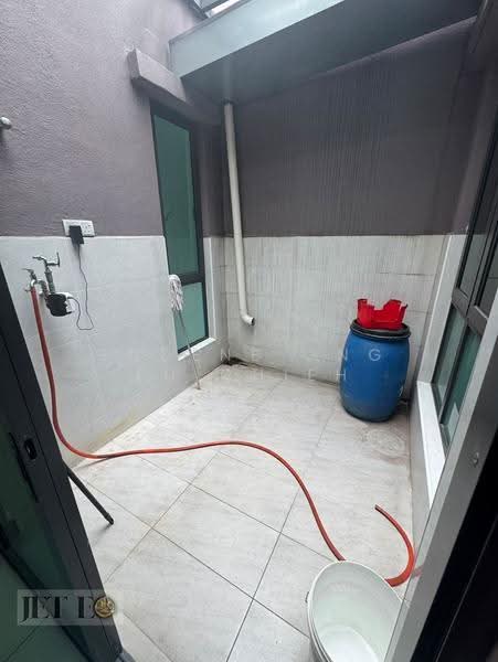Rumah Berkembar untuk Dijual di Tanjong Duabelas (Selangor) - Eugene Ong Eu chieh - Exterior - PropertyGuru.com.my