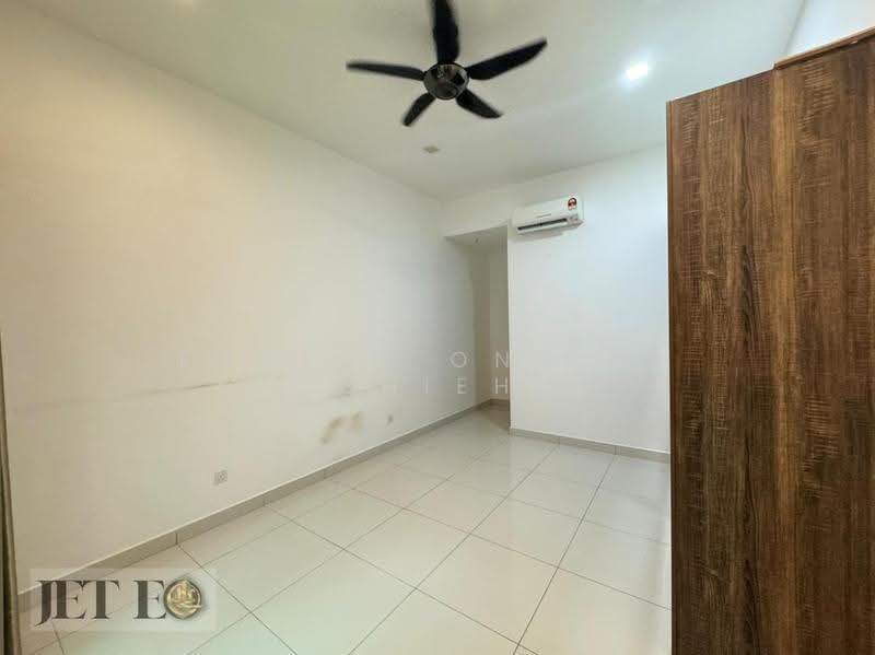Rumah Berkembar untuk Dijual di Tanjong Duabelas (Selangor) - Eugene Ong Eu chieh - Bedroom - PropertyGuru.com.my