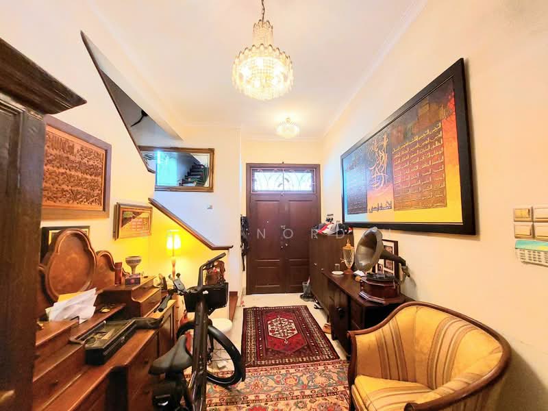 Rumah Banglo untuk Dijual di Seksyen 27 (Shah Alam) - Sa'a Nordin - Entrance - PropertyGuru.com.my