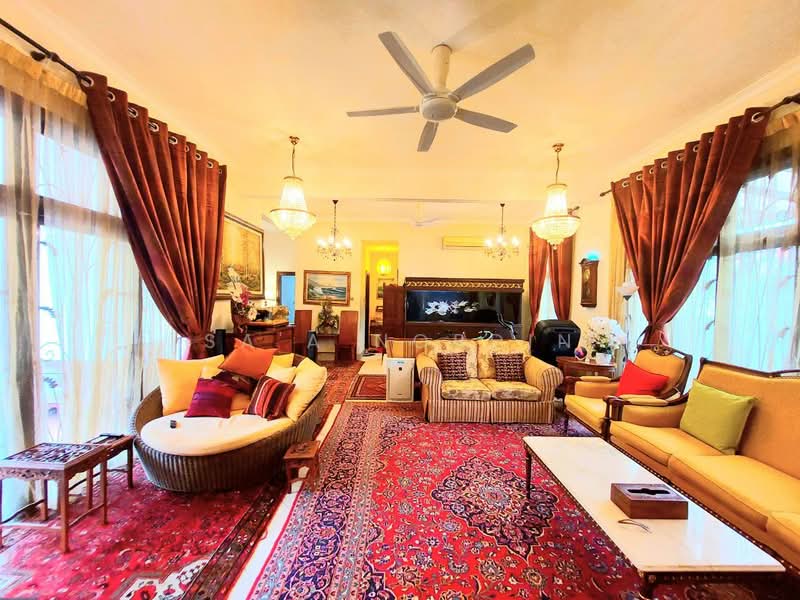 Rumah Banglo untuk Dijual di Seksyen 27 (Shah Alam) - Sa'a Nordin - Living Room - PropertyGuru.com.my