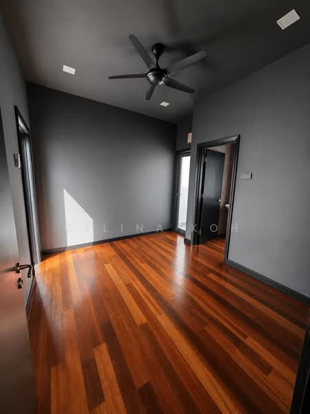 3-storey Terraced House for Sale in Valencia (Sungai Buloh) - Celina Koh - PropertyGuru.com.my