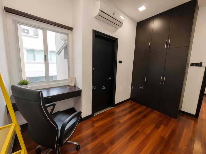 3-storey Terraced House for Sale in Valencia (Sungai Buloh) - Celina Koh - PropertyGuru.com.my
