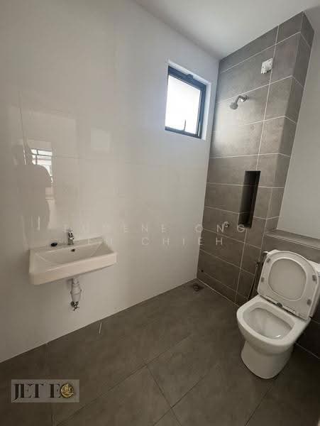 2-storey Terraced House for Sale in Telok Panglima Garang (Selangor) - Eugene Ong Eu chieh - Bathroom - PropertyGuru.com.my