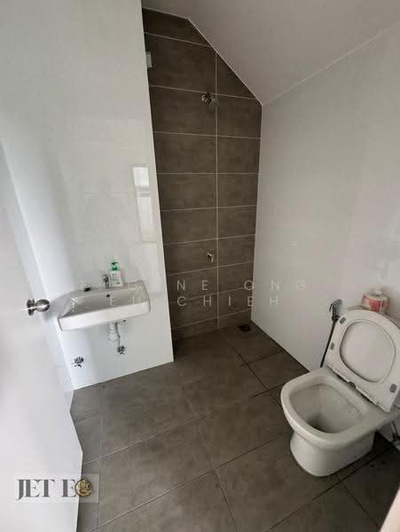 2-storey Terraced House for Sale in Telok Panglima Garang (Selangor) - Eugene Ong Eu chieh - Bathroom - PropertyGuru.com.my