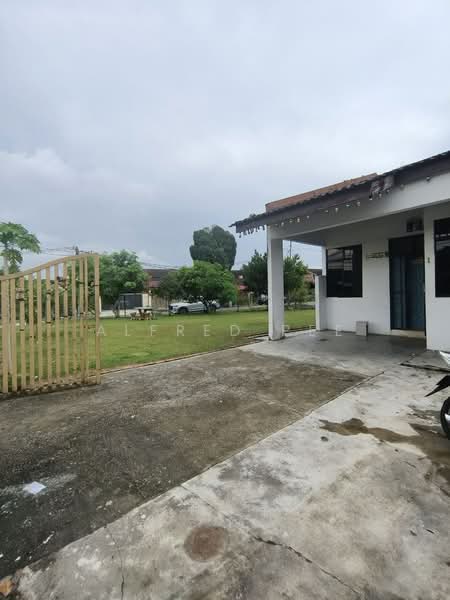 1-storey Terraced House for Sale in Taman Daya (Johor Bahru) - Alfred Pee - PropertyGuru.com.my