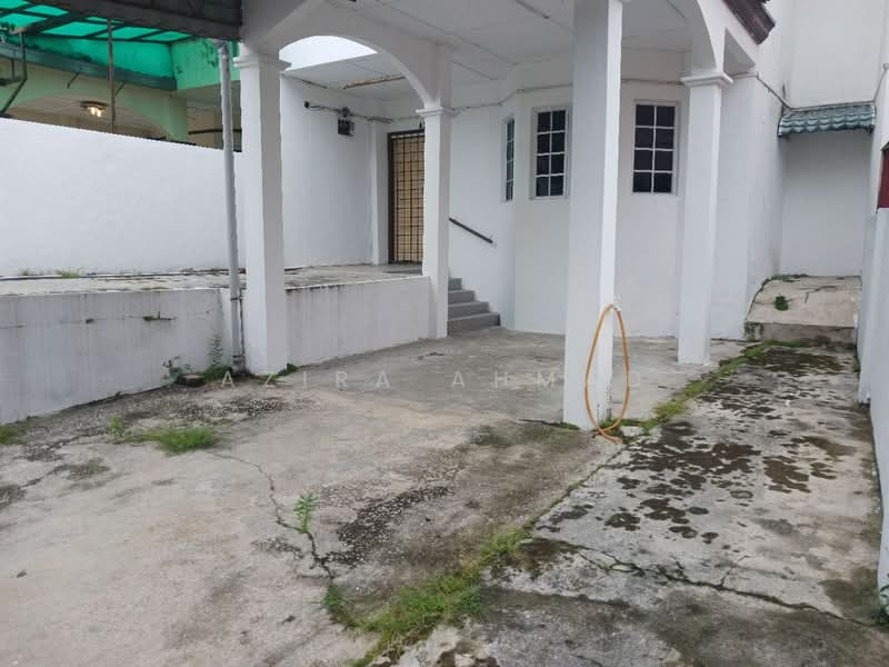 Rumah Teres untuk Dijual di Kajang (Selangor) - Azira Ahmad - Exterior - PropertyGuru.com.my