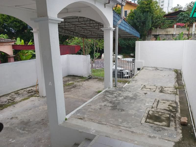 Rumah Teres untuk Dijual di Kajang (Selangor) - Azira Ahmad - Exterior - PropertyGuru.com.my