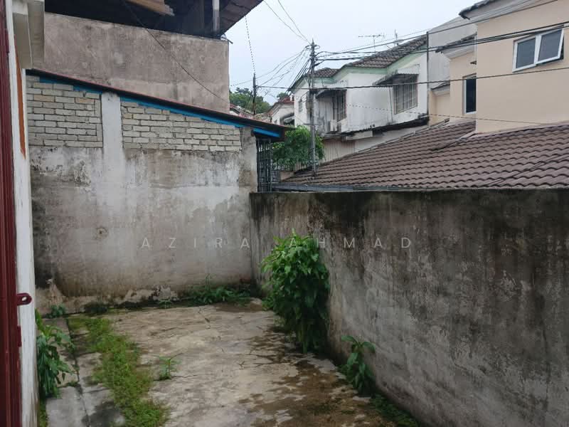 Rumah Teres untuk Dijual di Kajang (Selangor) - Azira Ahmad - Exterior - PropertyGuru.com.my