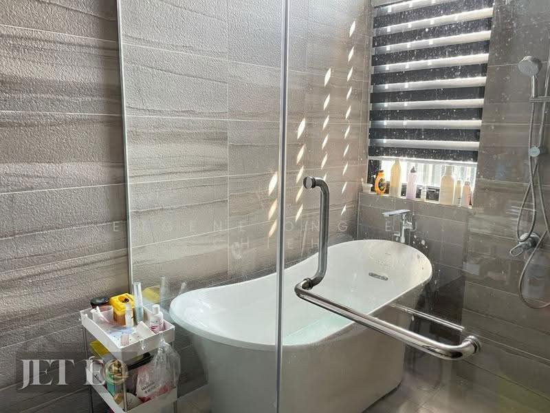 Bungalow House for Sale in Telok Panglima Garang (Selangor) - Eugene Ong Eu chieh - Bathroom - PropertyGuru.com.my