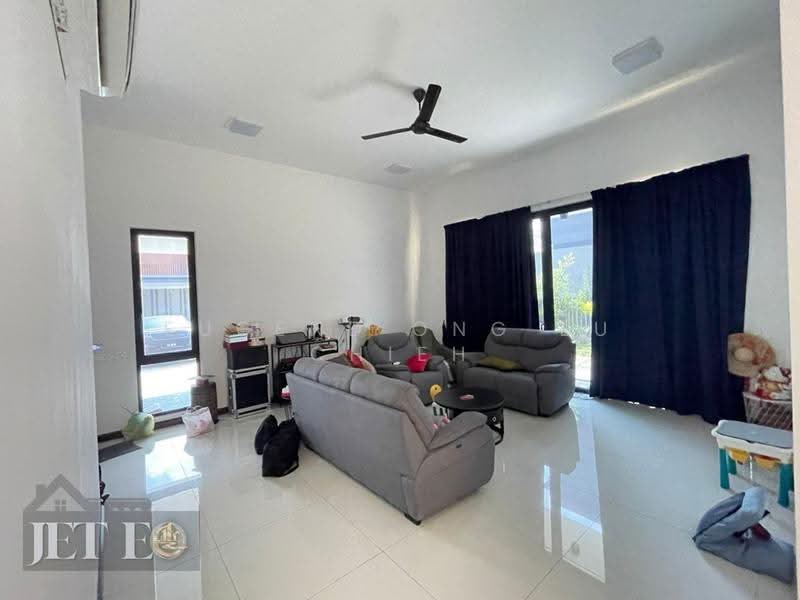 Bungalow House for Sale in Telok Panglima Garang (Selangor) - Eugene Ong Eu chieh - Living Room - PropertyGuru.com.my