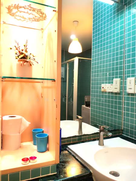 Servis Apartment untuk Disewa di Holiday Place (D-Villa Residence) - Samuel Tan - Bathroom - PropertyGuru.com.my