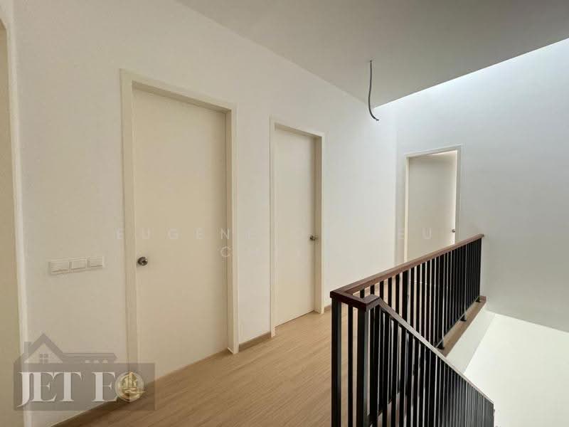 2-storey Terraced House for Sale in Telok Panglima Garang (Selangor) - Eugene Ong Eu chieh - Corridor - PropertyGuru.com.my