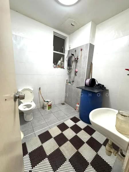 2-storey Terraced House for Sale in Bandar Seri Alam (Masai) - Jameson Choo - Bathroom - PropertyGuru.com.my